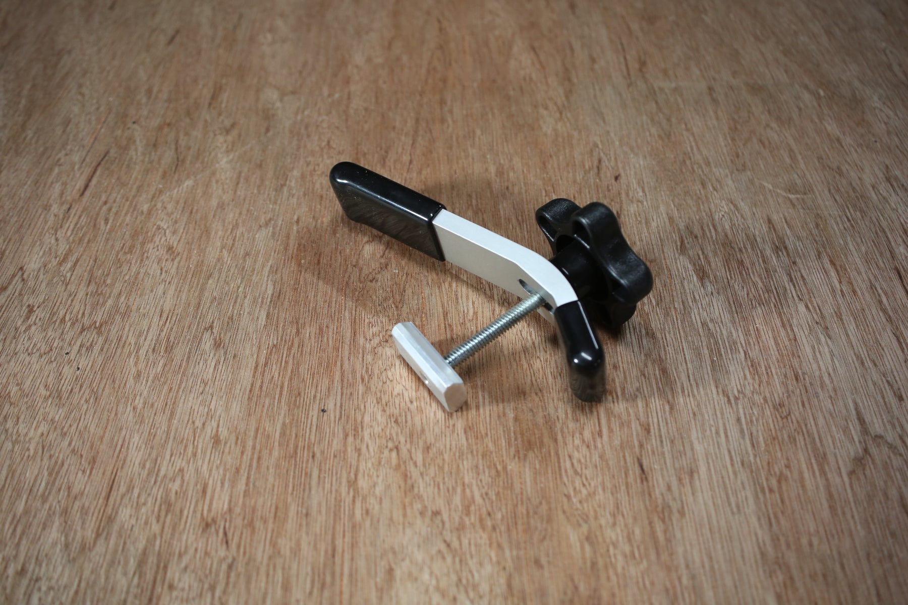 Edit Clamp Cantilever Clamps - Power Saw Guide Rail Clamps - TrueTrac